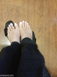 ȷʵ��������ɫ̫ǳ�����г��ŵ�Ƥ��ɫ��Щ��[1P]